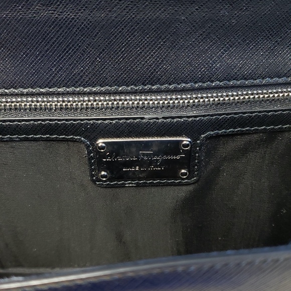 AUTH Salvatore Ferragamo Black Saffiano Vara Bag - Picture 15 of 16